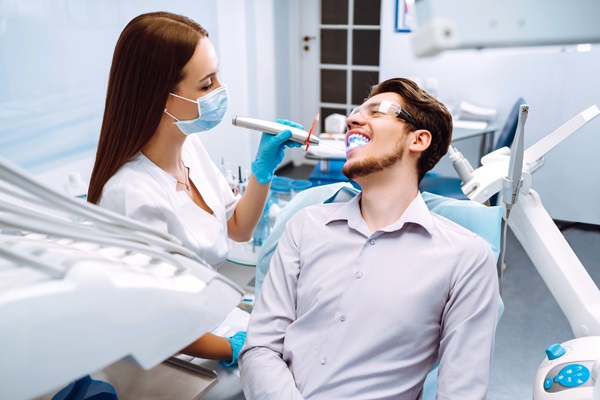 How Does A Dentist Use Laser Dentistry For Dental Cleaning?